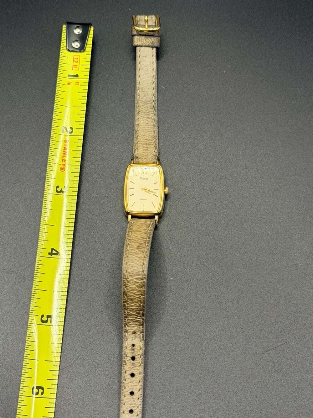 Vintage Pulsar Y580-5099 Gold Tone Rectangular Quartz Women's Watch